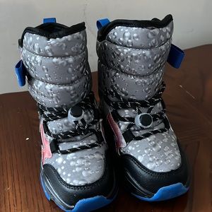 Hobibear boys boots size 28